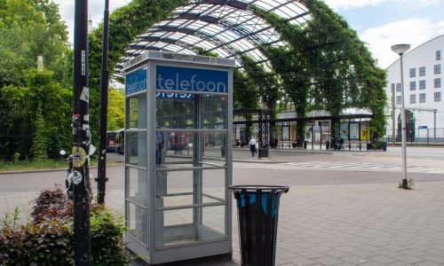 Spoorsingel - Telefooncel bij busstation - 9 - Ilse